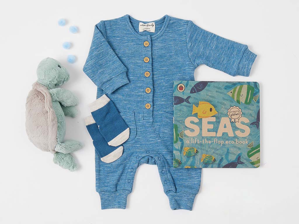 http://youngwillow.com.au/cdn/shop/files/under-the-sea-ocean-themed-baby-gift-no-fish_1200x.jpg?v=1707463223